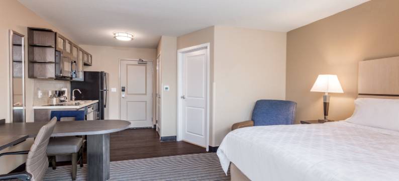 欧克莱尔I-94洲际旗下Candlewood Suites酒店(Candlewood Suites Eau Claire I-94 by IHG)图片