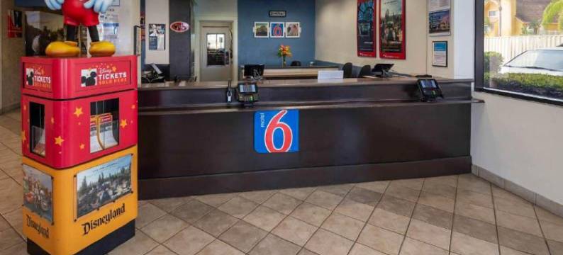 阿纳海姆大门6号汽车旅馆(Motel 6 Anaheim, CA - Maingate)图片