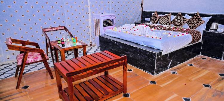 巴尔卡沙漠探险营地萨姆沙丘(Barkha Desert Safari Camp Sam Sand Dunes)图片