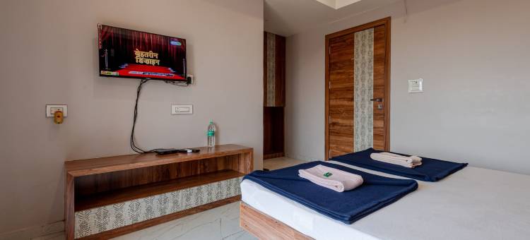 阿拉迪亚皇冠酒店(Hotel Aaradhya Crown)图片