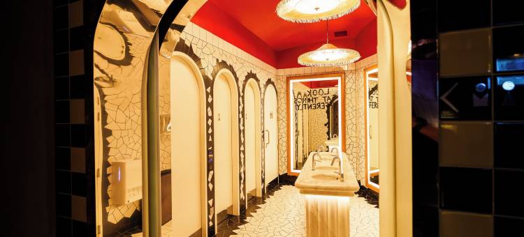 新加坡乌节玛玛谢尔特酒店(Mama Shelter Singapore Orchard)图片