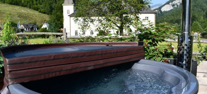 维也纳阿尔卑斯山的野外豪华露营(Wild Glamping in the Vienna Alps)图片