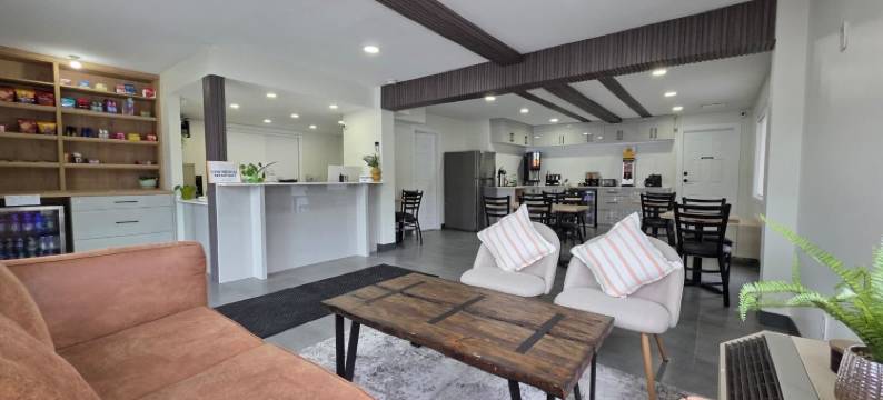 温德姆速8酒店 克利尔沃特 BC(Super 8 by Wyndham Clearwater BC)图片