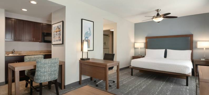 迈尔斯堡机场Homewood套房酒店(Homewood Suites by Hilton Fort Myers Airport/FGCU)图片