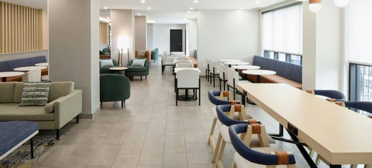 蒙特利尔机场TownePlace Suites酒店(TownePlace Suites by Marriott Montreal Airport)图片