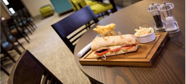 乌勒斯托普庭院贝斯特韦斯特优质酒店(Best Western Plus Ullesthorpe Court Hotel  Golf Club)图片