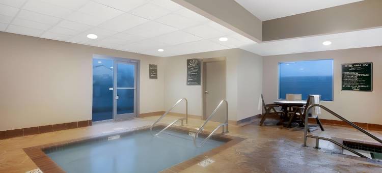 奥马哈机场市中心拉昆塔温德姆套房酒店(La Quinta Inn & Suites by Wyndham Omaha Airport Downtown)图片