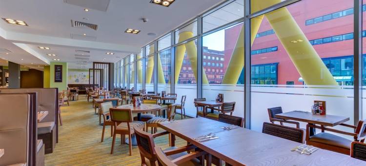 普瑞米尔加的夫湾酒店(Premier Inn Cardiff Bay)图片
