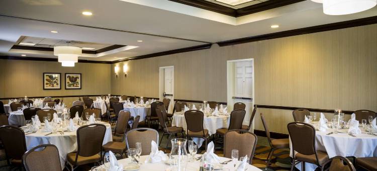 竞技场中央希尔顿花园酒店欢朋酒店(Hilton Garden Inn Hampton Coliseum Central)图片