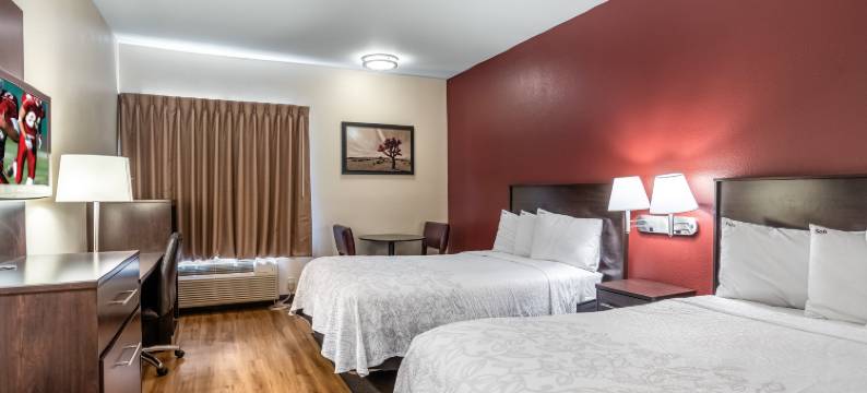 罗利NCSU-会议中心红顶PLUS+酒店(Red Roof PLUS+ Raleigh Downtown - NCSU/Conv Center)图片