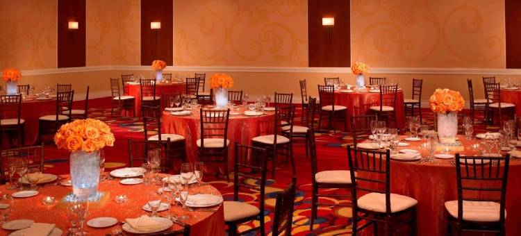 克里夫兰机场温德姆酒店(Wyndham Cleveland Airport)图片