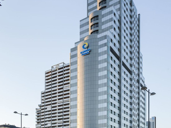 瓦伦西亚4号伊鲁宁酒店