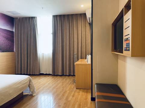 7天酒店广州番禺市桥地铁站易发步行街店(新基二路分店)