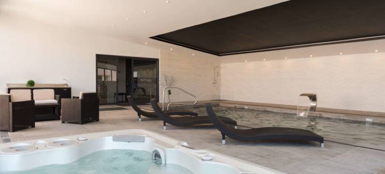 Logis Hôtel Restaurant Aux Maisons图片