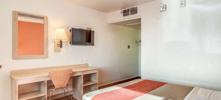 丽柏酒店，柯林斯堡(Motel 6 Fort Collins, CO)图片