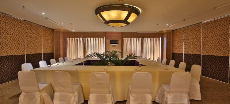 麦克坦皇冠丽晶套房酒店(Crown Regency Suites Mactan)图片