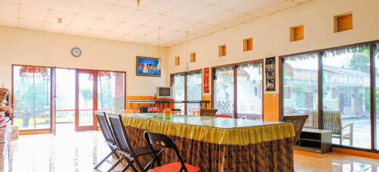 红多兹酒店-近科彭STAB塞伦德拉(RedDoorz Near Stab Syailendra Kopeng)图片