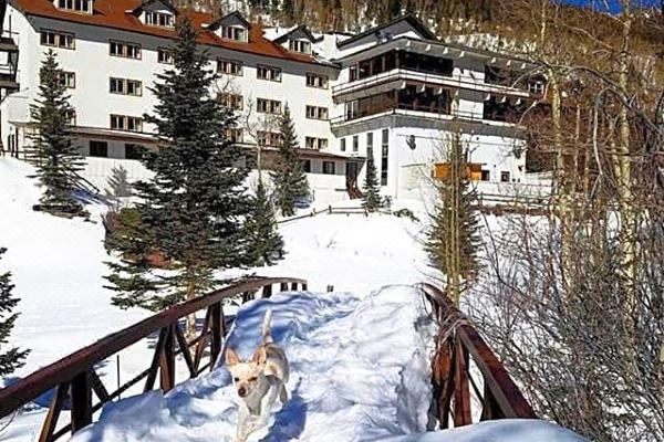 Monarch Mountain Lodge