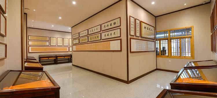 铜鼓时雨山庄图片