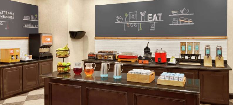 希尔顿欢朋酒店-萨尔弗斯普林斯(Hampton Inn Sulphur Springs)图片