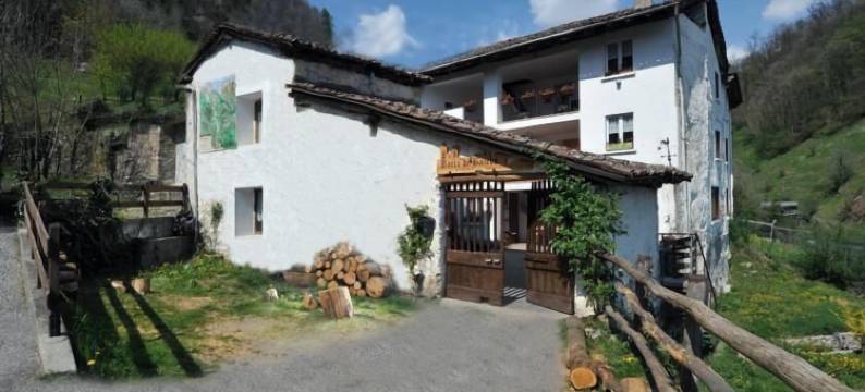 罗卡迪巴乐多住宿加早餐旅馆(B&B Rocca di Bajedo)图片