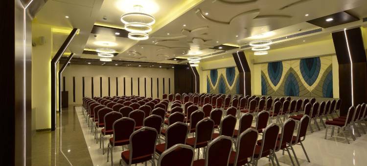 JP 基里亚德酒店 - OTHPL(JP Kyriad Dhule)图片