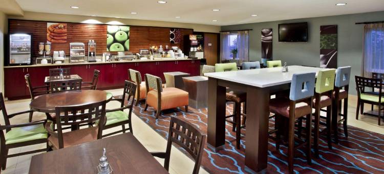 印第安纳法兰克福AmericInn酒店(AmericInn by Wyndham Frankfort IN)图片