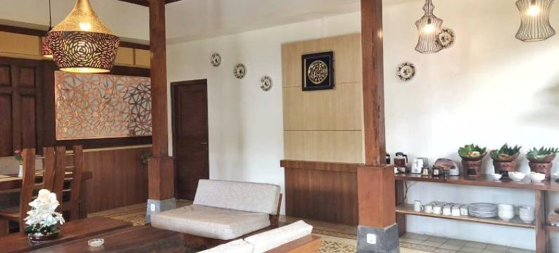 普里兰戈纳尔简旅馆(Puri Langenarjan Guest House)图片