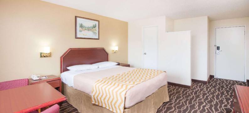 特雷霍特Travelodge by Wyndham酒店(Travelodge by Wyndham Terre Haute)图片