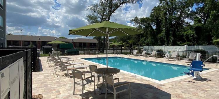 奥兰多机场温德姆花园酒店(Wyndham Garden Orlando Airport)图片