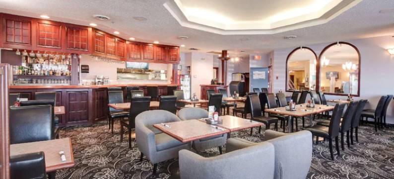 尼斯库艾德蒙顿机场温德姆华美达酒店(Ramada by Wyndham Nisku Edmonton Airport)图片