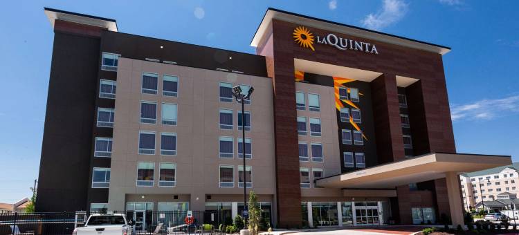 俄克拉何马城机场拉昆塔温德姆套房酒店(La Quinta Inn & Suites by Wyndham Oklahoma City Airport)图片