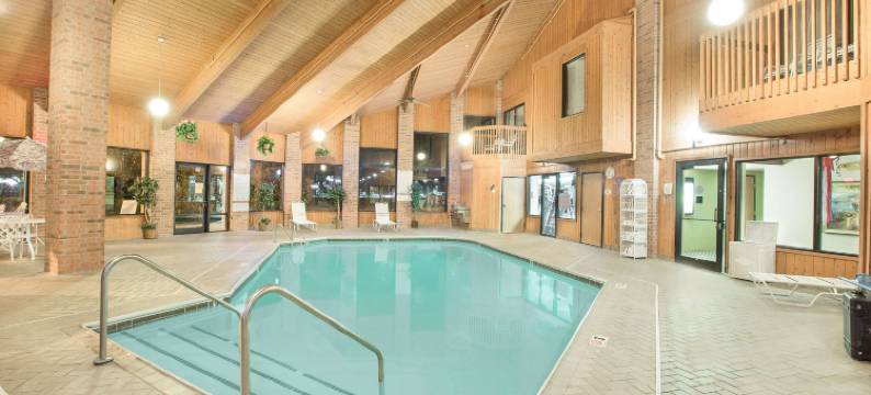 布恩呗盟套房酒店(Baymont by Wyndham Boone)图片