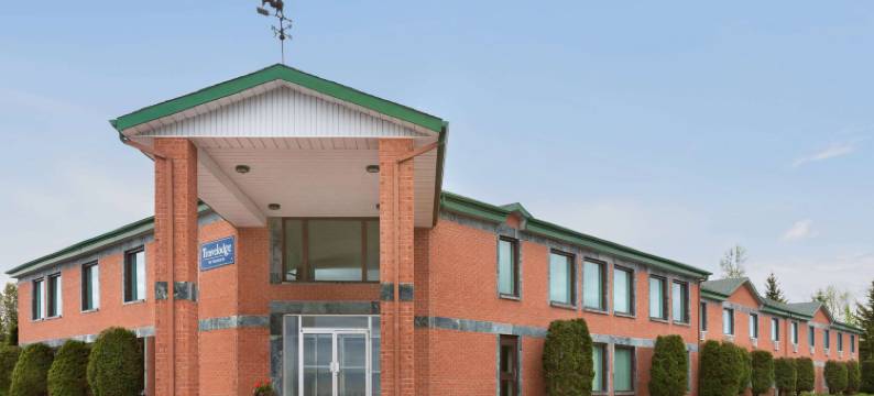 里戈Travelodge by Wyndham酒店(Travelodge by Wyndham Rigaud)图片