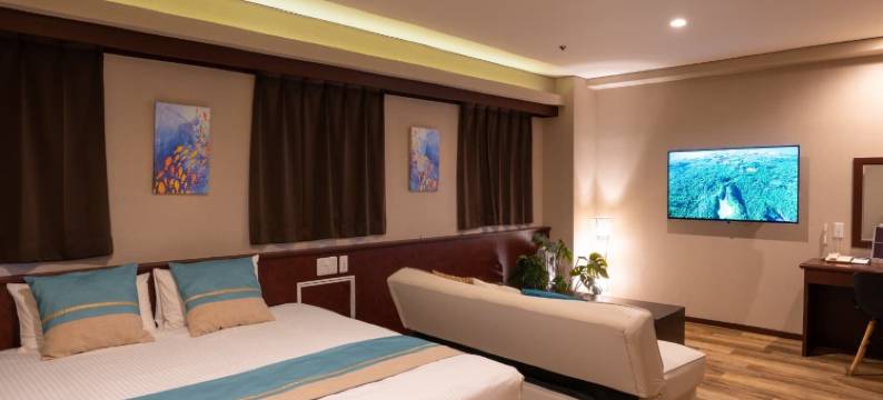 瑞康水晶酒店(Rycom Crystal Hotel)图片