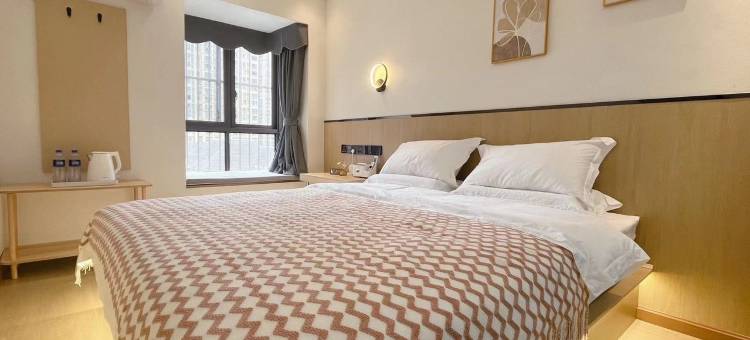 觅静民宿(雅安高铁站店)图片