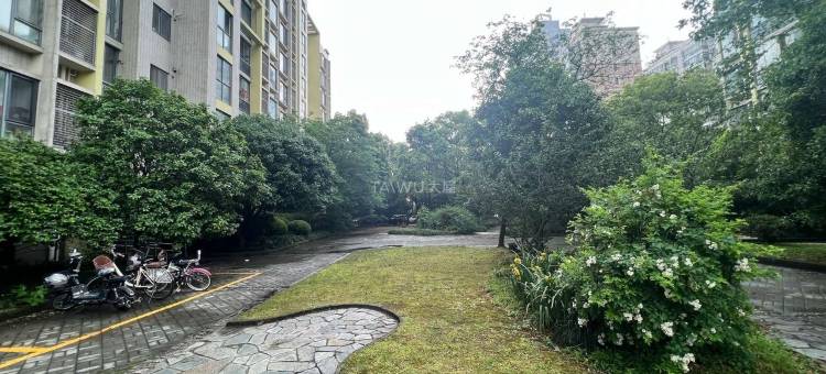 联洋国际社区仁恒河滨城电梯小二居公寓(四方路分店)图片