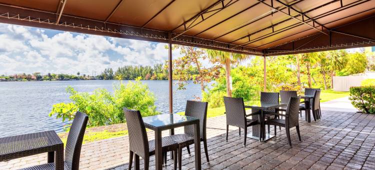 迈阿密机场南SpringHill Suites 酒店(SpringHill Suites by Marriott Miami Airport South Blue Lagoon Area)图片