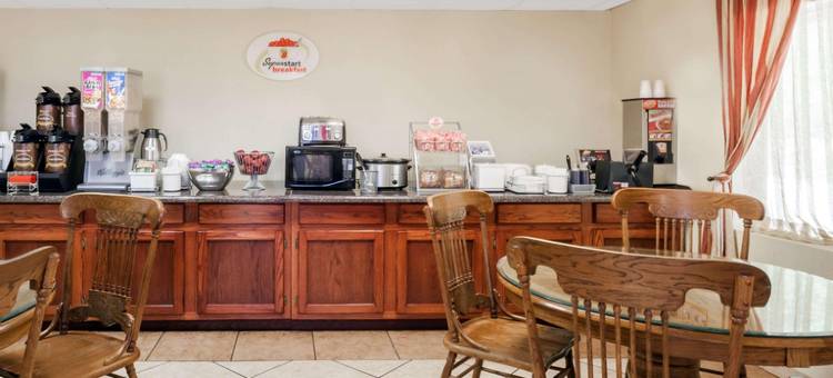 克拉丽奥波因特金博尔精选酒店(Clarion Pointe Kimball by Choice Hotels)图片