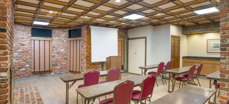 总督府贝斯特韦斯特优质酒店(Best Western Plus Governors Inn)图片