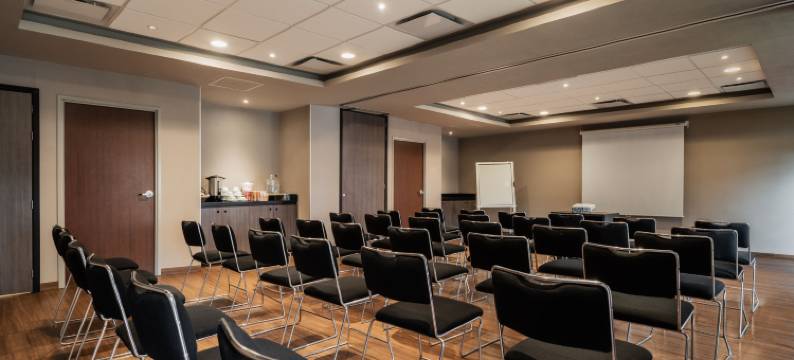 奎雷塔罗万豪城市快捷套房酒店(City Express Suites by Marriott Querétaro)图片