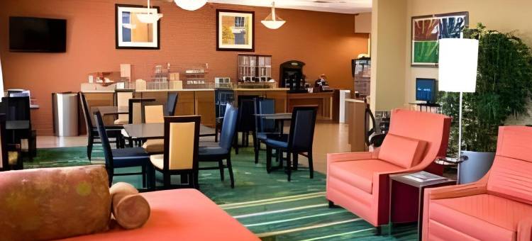 里士满万豪万枫酒店(Fairfield Inn Richmond)图片