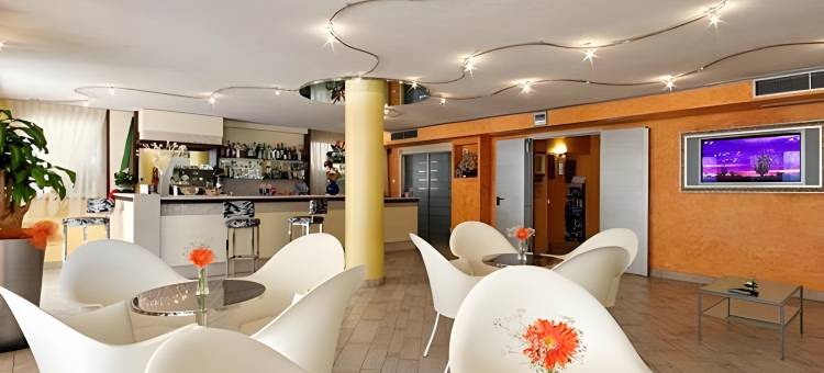 洛萨纳酒店(Hotel Losanna Cervia)图片