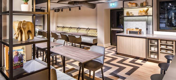 伦敦南门酒店(Southgate Hotel London)图片