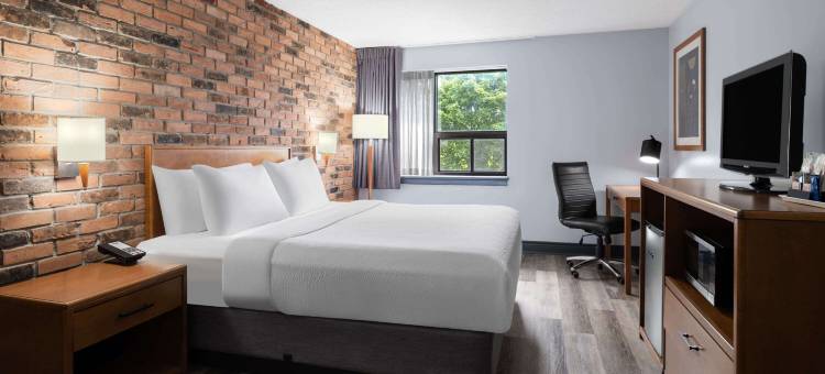 Travelodge by Wyndham Barrie图片