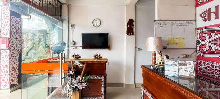 RedDoorz near Salib Kasih Tarutung图片