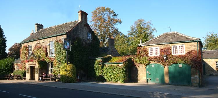 洛金汉阿姆斯酒店 - 格林国王旅馆(Rockingham Arms by Greene King Inns)图片