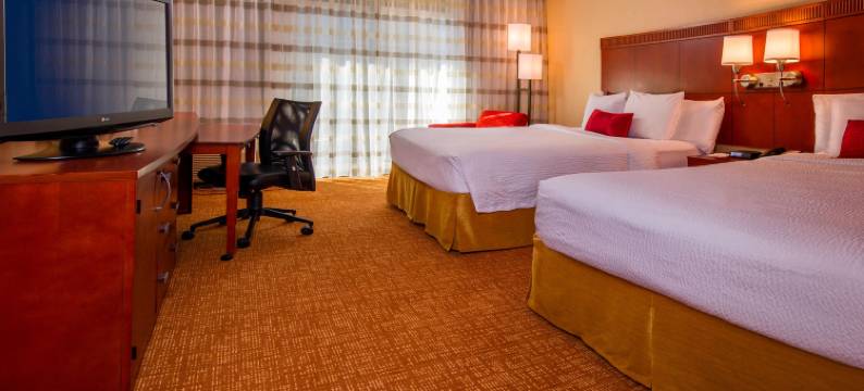 维珍利亚诺福克海滩万怡酒店(Courtyard Virginia Beach Norfolk)图片