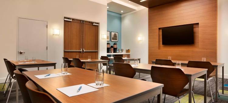 迈阿密机场福朋喜来登酒店(Four Points by Sheraton Miami Airport)图片