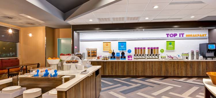 巴吞鲁日希提普莱斯希尔顿Tru酒店(Tru by Hilton Baton Rouge Citiplace)图片
